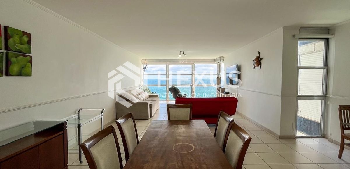 Foto 4 de Apartamento reformado frente mar na Praia das Pitangueiras, Guaruja