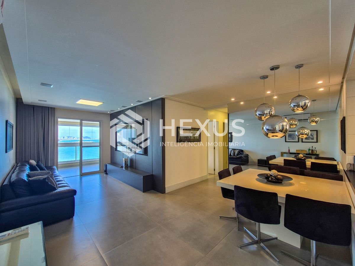 Foto 3 de Apartamento reformado frente mar com varanda gourmet e lazer em prédio novo na Praia das Asturias, Guaruja