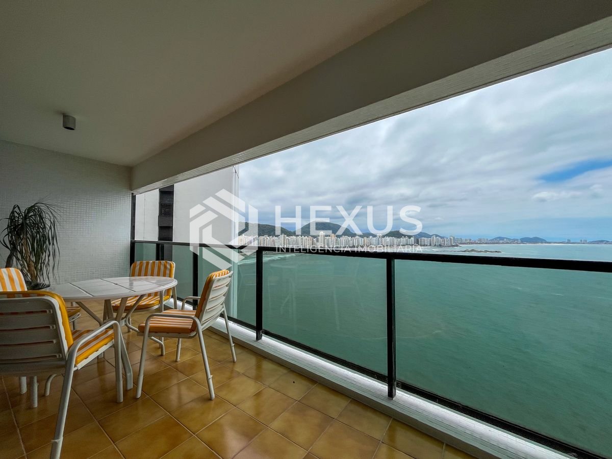 Foto 3 de Apartamento frente mar com varanda vista mar e lazer na Praia das Asturias, Guaruja