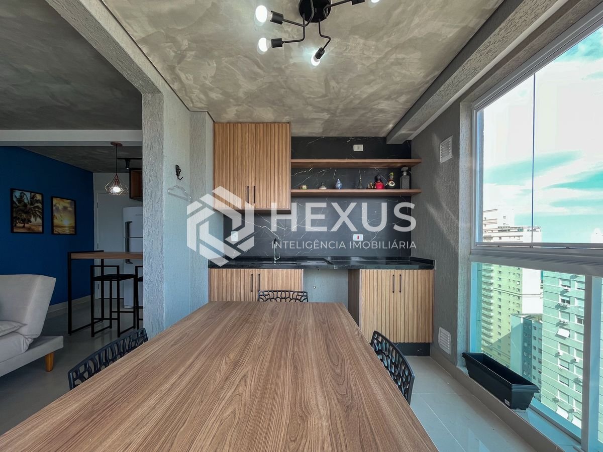 Foto 3 de Apartamento com varanda gourmet e lazer em prédio novo na Praia das Pitangueiras, Guaruja