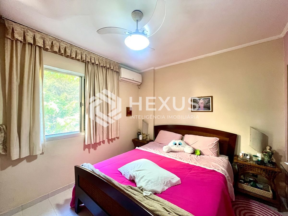 Foto 4 de Apartamento com varanda na Praia das Pitangueiras, Guaruja