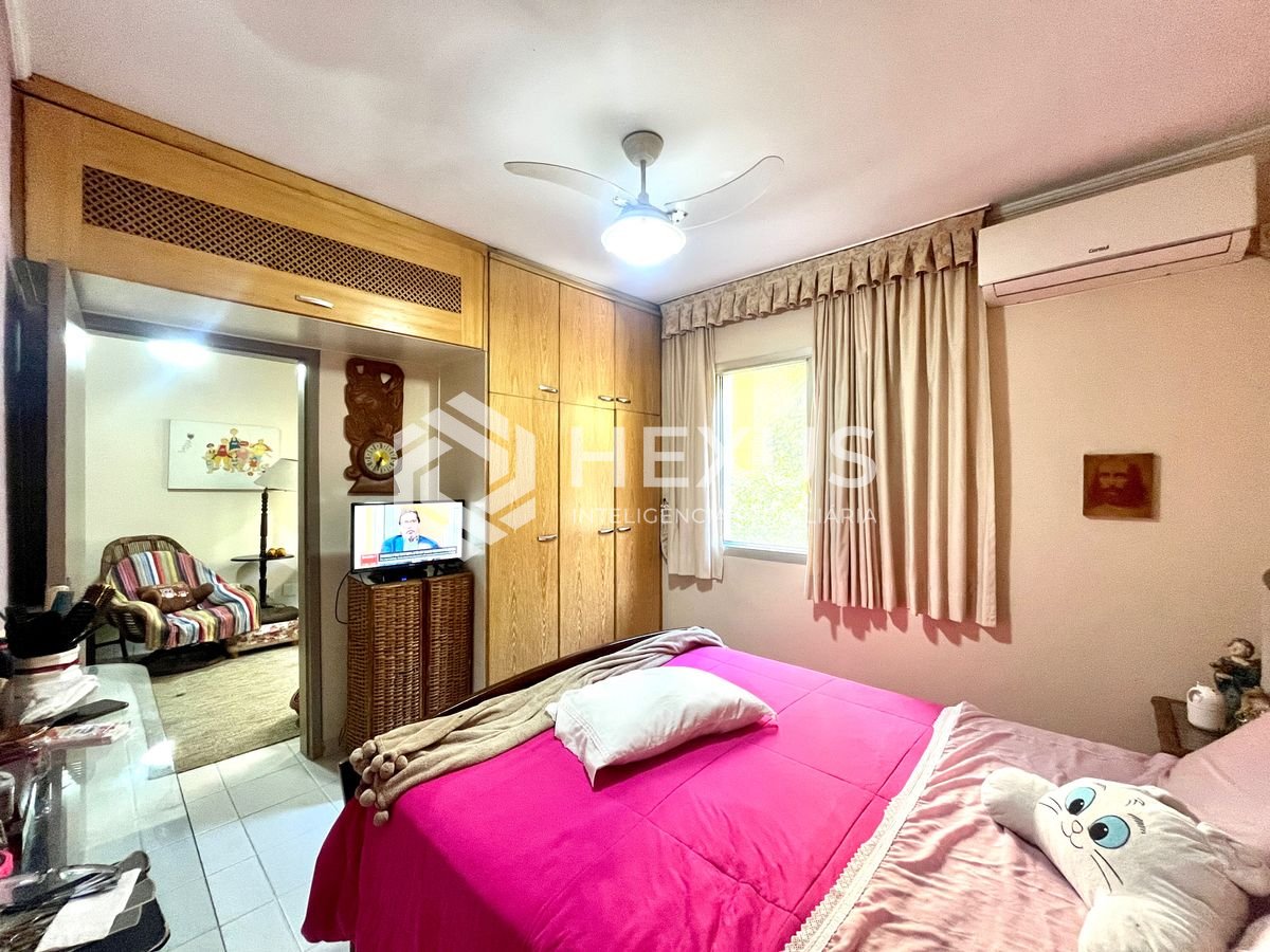 Foto 5 de Apartamento com varanda na Praia das Pitangueiras, Guaruja