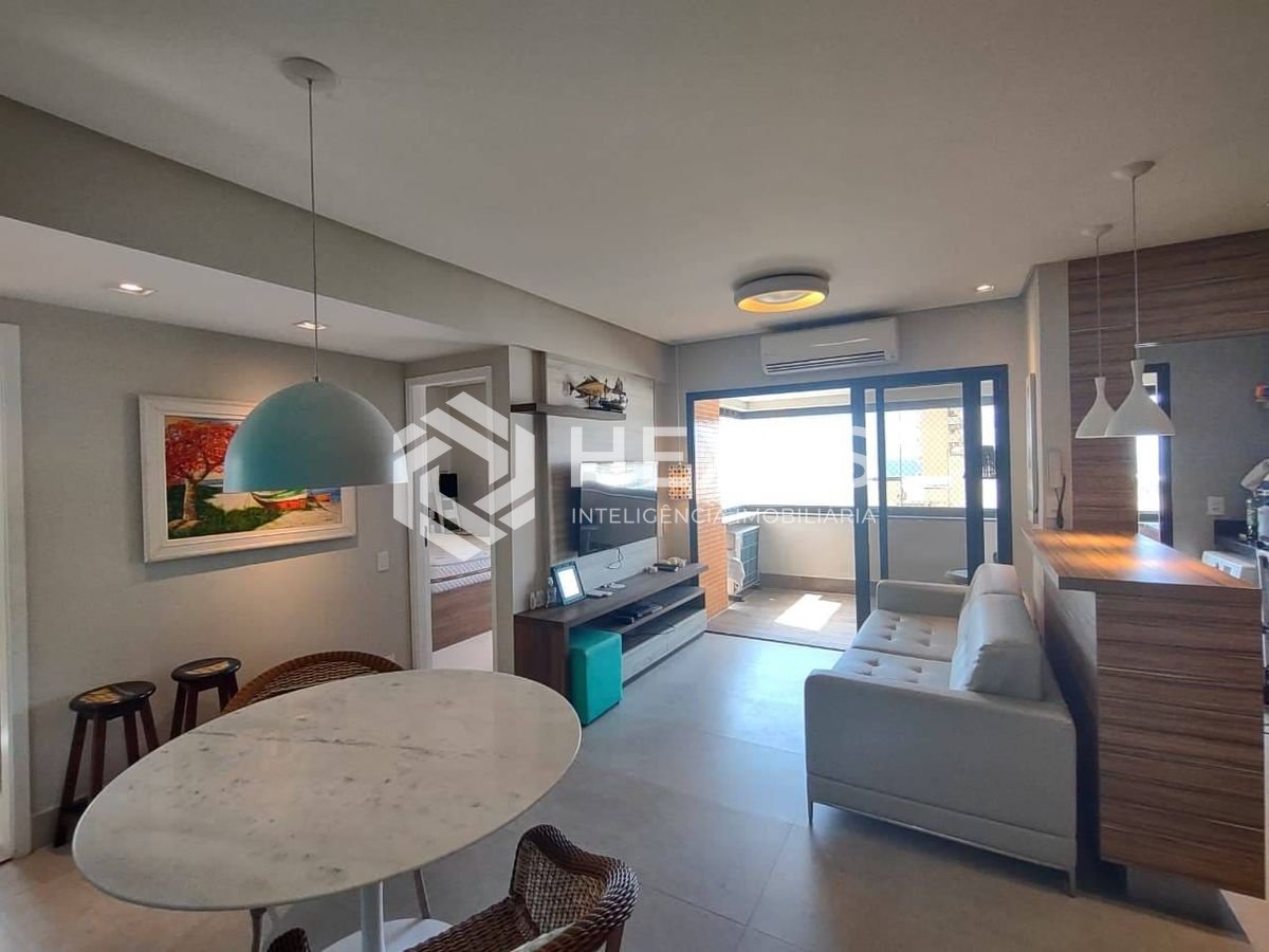 Foto 2 de Apartamento reformado com varanda gourmet vista mar e lazer na Praia da Enseada, Guaruja