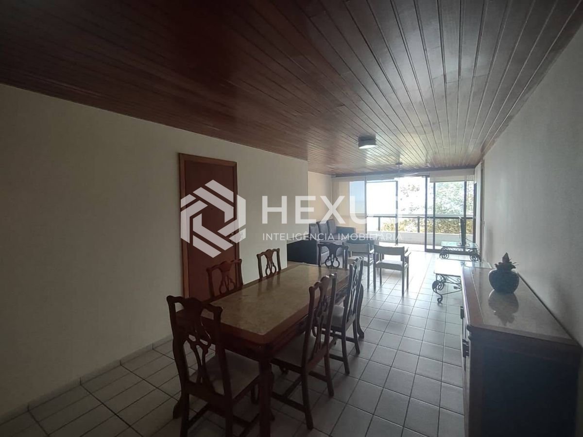 Foto 3 de Apartamento com varanda vista mar e lazer no Morro Sorocotuba, Enseada, Guaruja