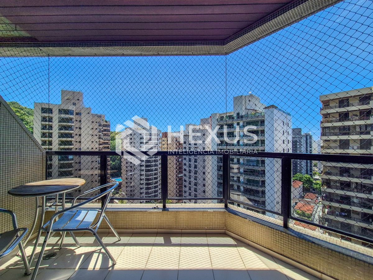 Foto 2 de Apartamento com varanda e lazer na Praia das Pitangueiras, Guaruja