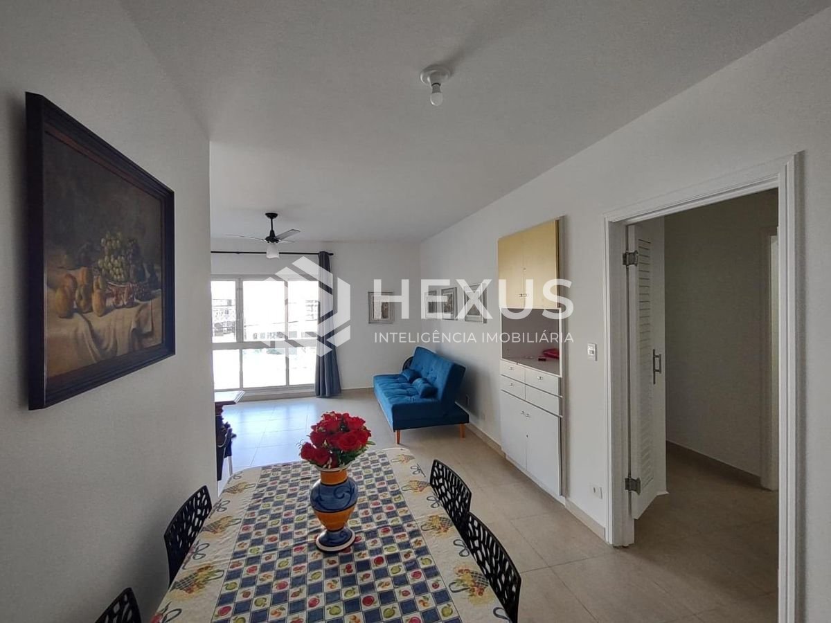 Foto 3 de Apartamento com varanda na Praia da Enseada, Guaruja