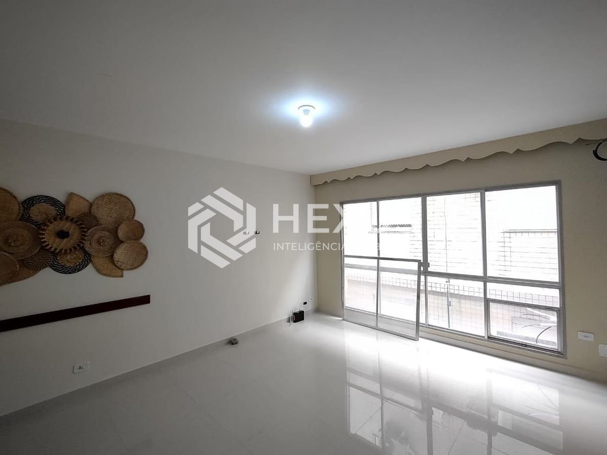 Foto 3 de Apartamento reformado na Praia da Enseada, Guaruja