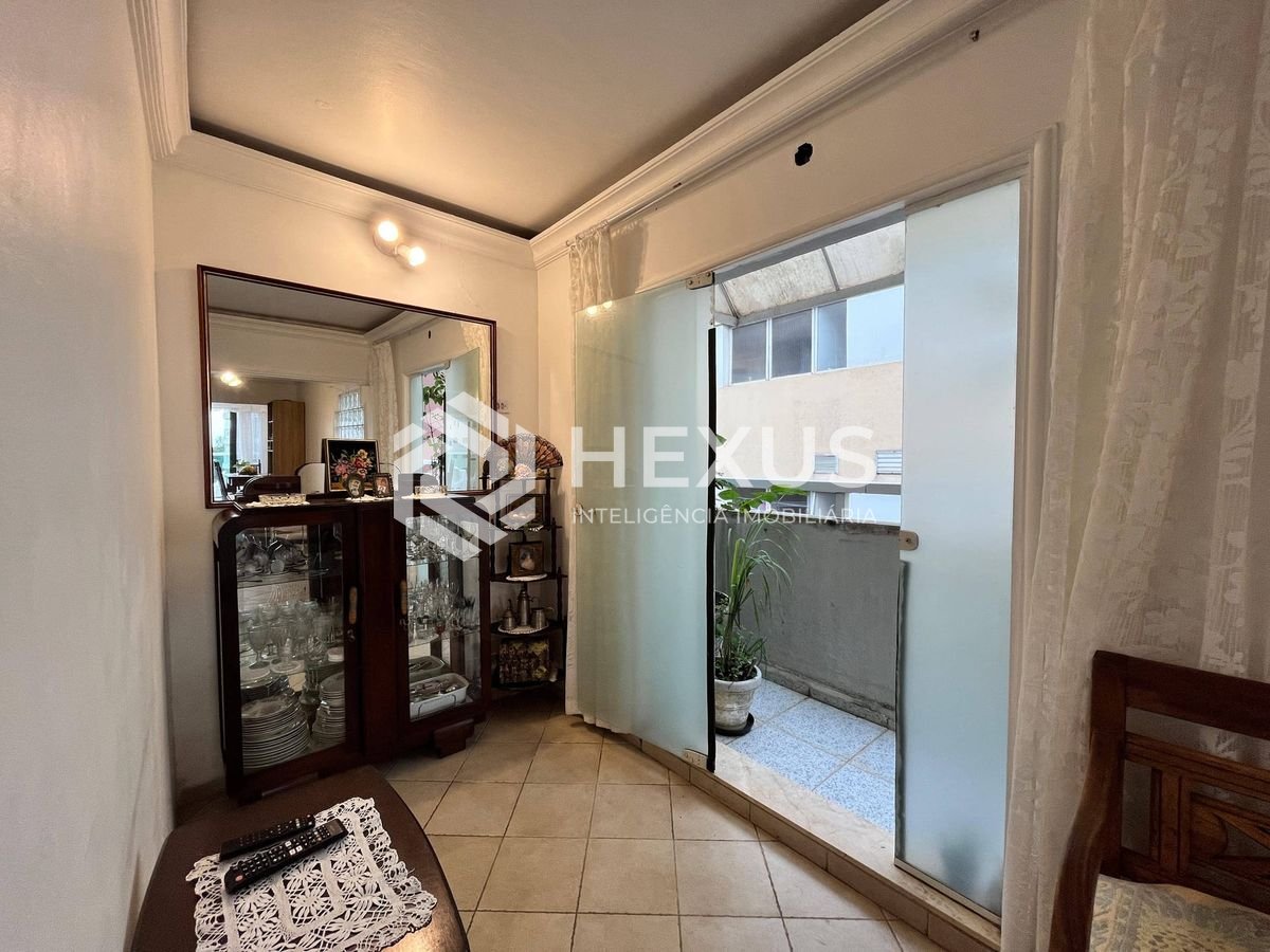 Foto 4 de Apartamento com varanda gourmet e lazer na Praia da Enseada, Guaruja
