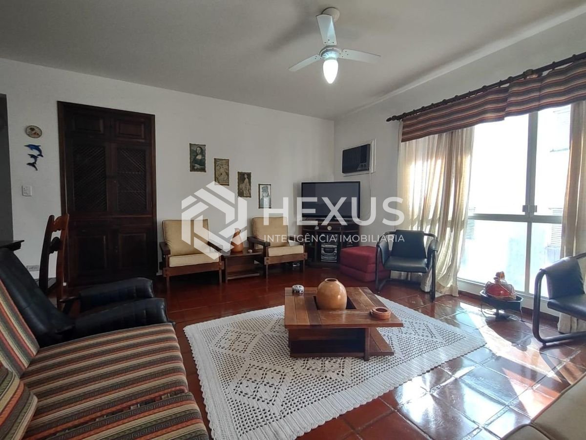 Foto 3 de Apartamento com varanda na Praia da Enseada, Guaruja