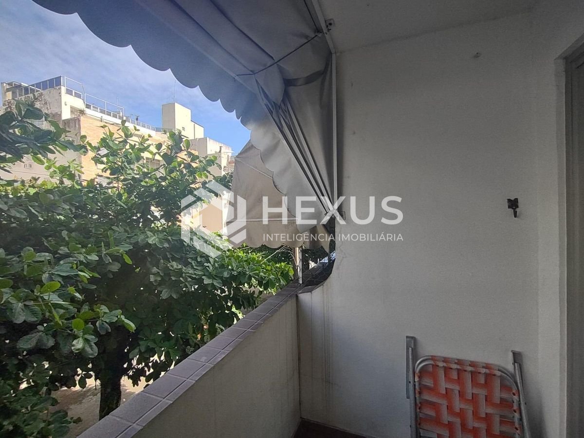 Foto 2 de Apartamento com varanda na região do Aquário na Praia da Enseada, Guaruja