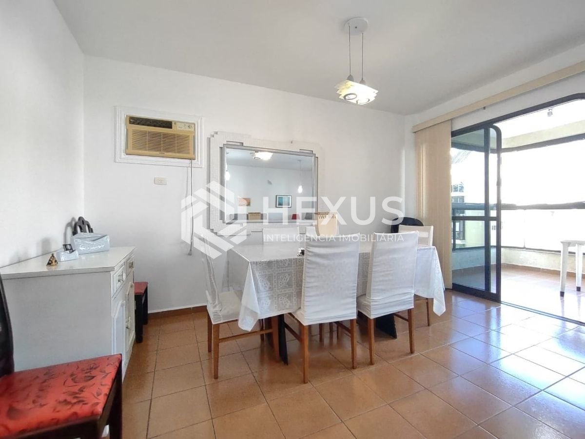 Foto 4 de Apartamento com varanda na região da Brunella na Praia da Enseada, Guaruja