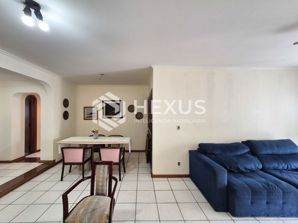Foto 5 de Apartamento com varanda e lazer na Praia das Pitangueiras, Guaruja