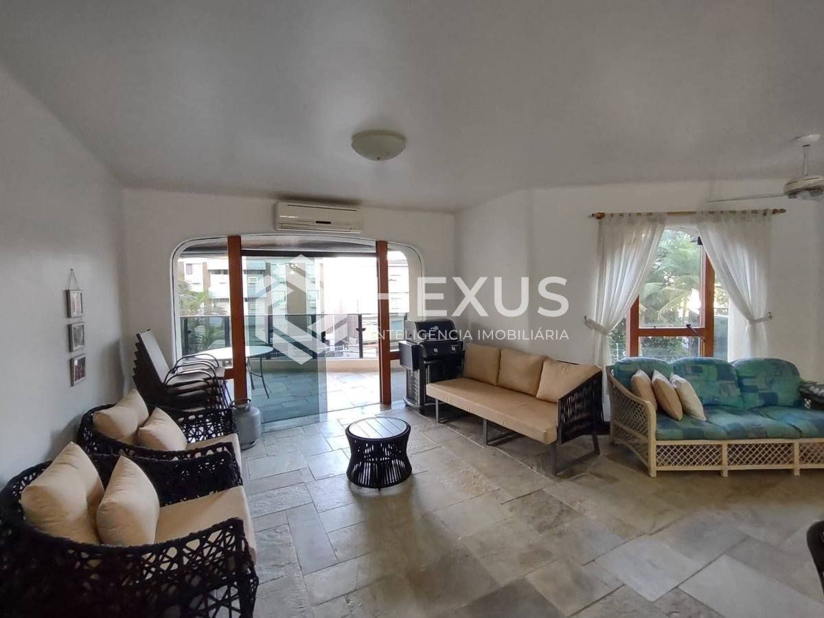 Foto 4 de Apartamento com varanda e lazer na Praia da Enseada, Guaruja