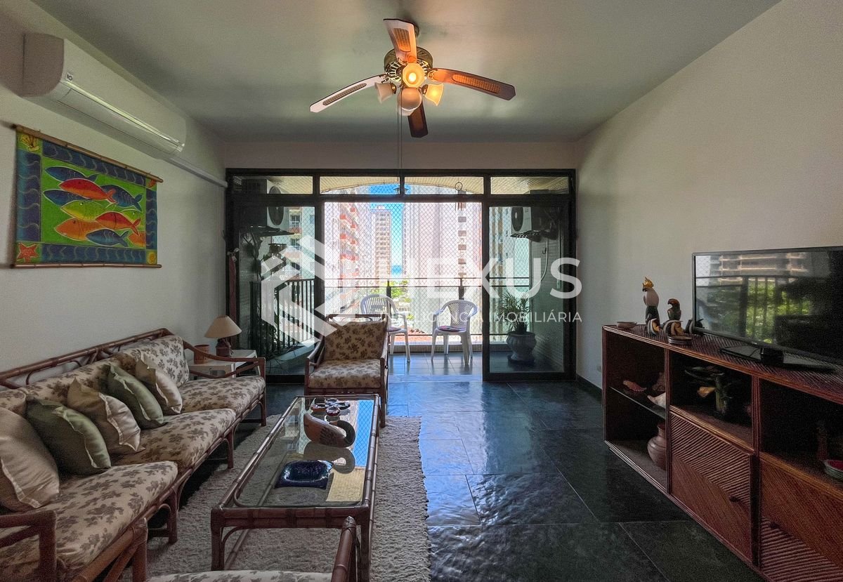 Foto 5 de Apartamento com varanda vista mar na Praia das Pitangueiras, Guaruja