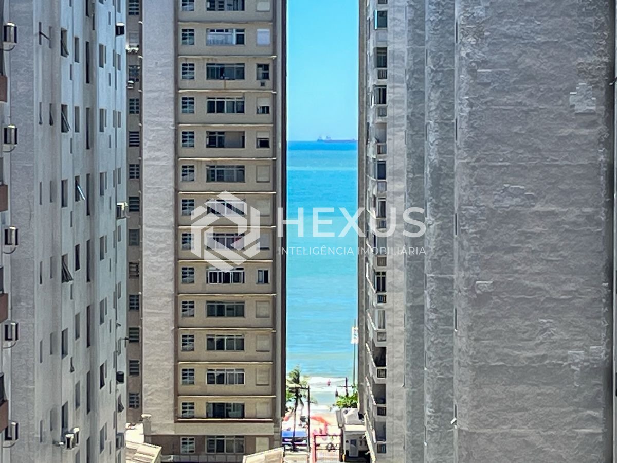 Foto 2 de Apartamento com varanda na Praia das Pitangueiras, Guaruja