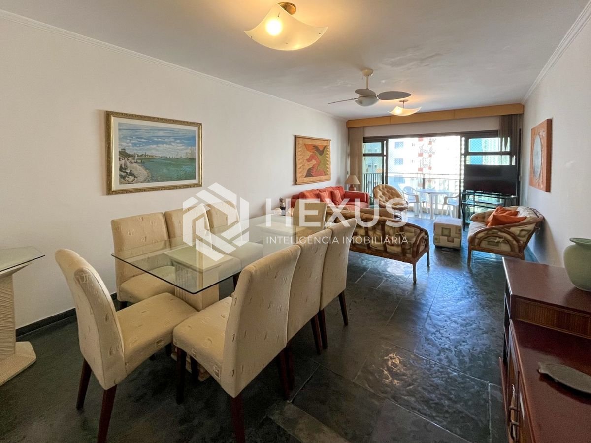Foto 3 de Apartamento com varanda na Praia das Pitangueiras, Guaruja