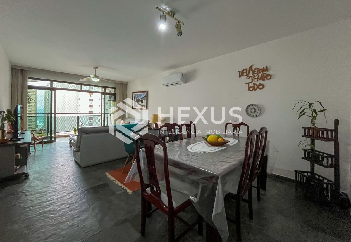 Foto 3 de Apartamento com varanda na Praia das Pitangueiras, Guaruja
