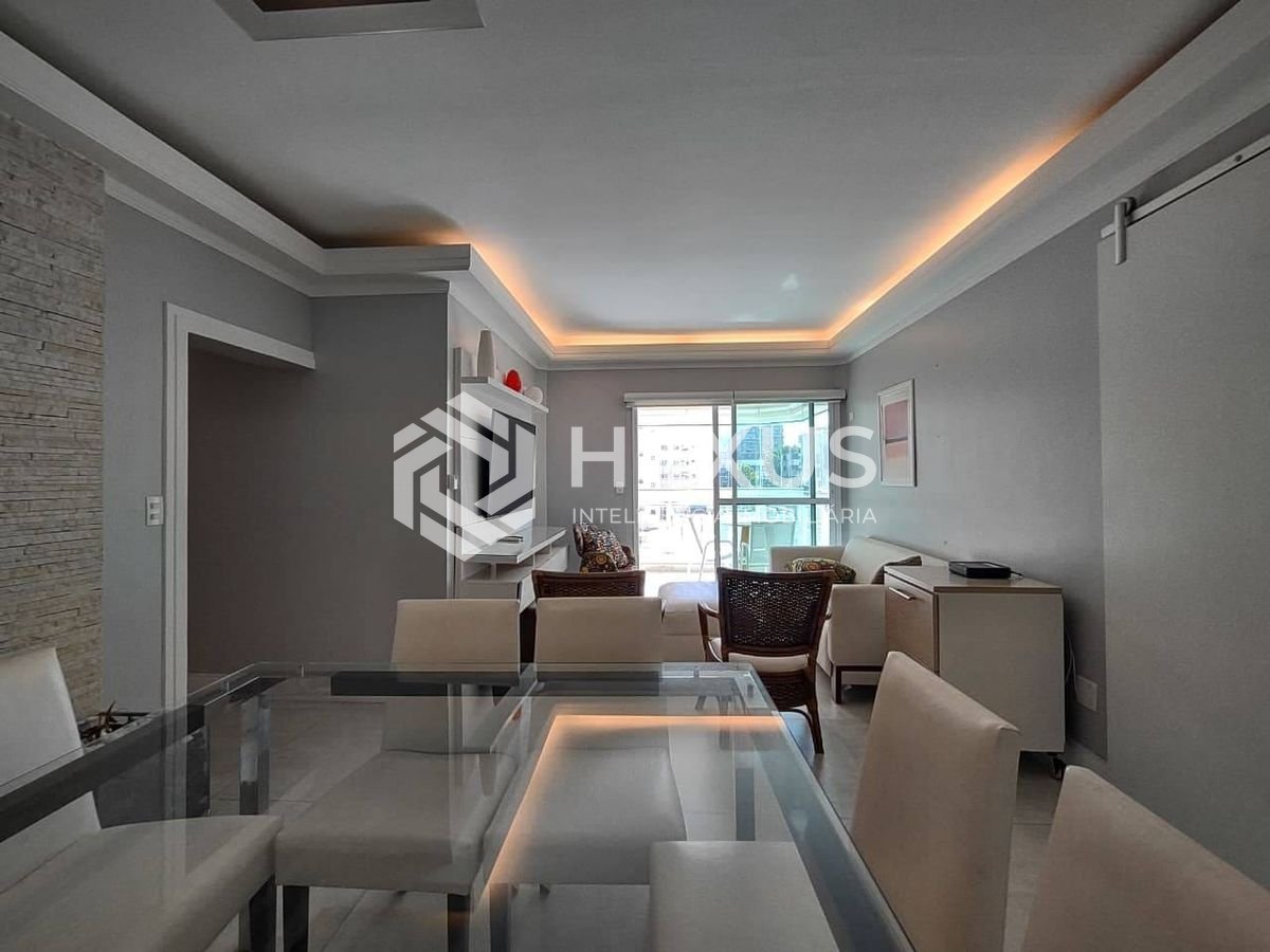 Foto 3 de Apartamento com varanda gourmet e lazer na Praia da Enseada, Guaruja