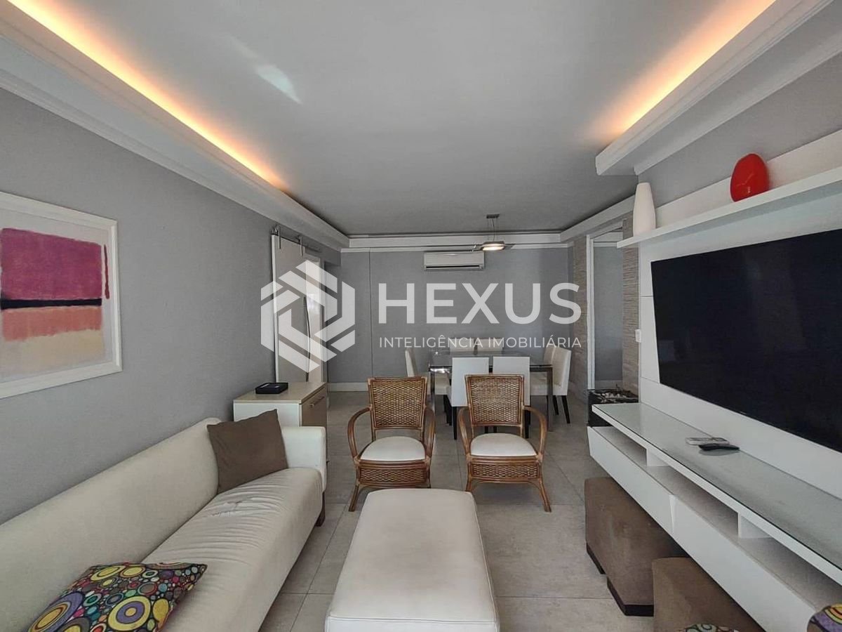 Foto 4 de Apartamento com varanda gourmet e lazer na Praia da Enseada, Guaruja