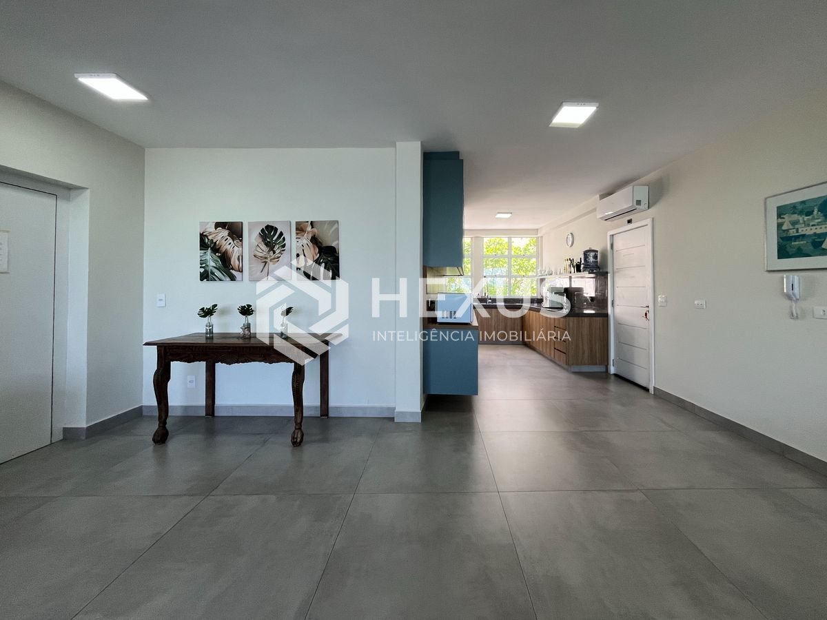 Foto 5 de Apartamento frente mar na Praia das Pitangueiras, Guaruja