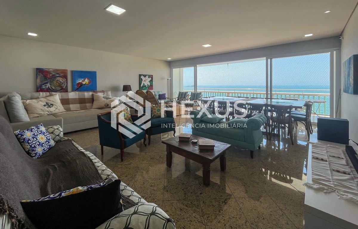 Foto 5 de Apartamento reformado frente mar com varanda na Praia das Pitangueiras, Guaruja