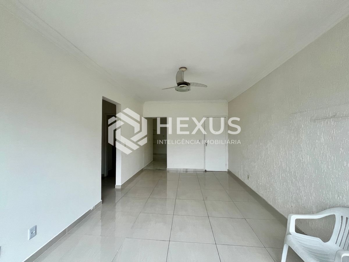 Foto 3 de Apartamento com varanda e vista livre a venda na Praia das Asturias, Guaruja