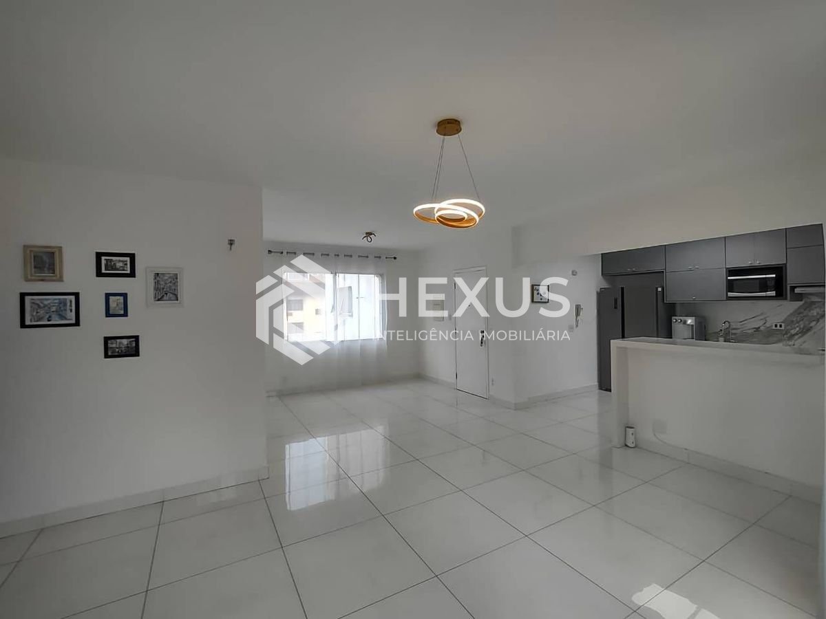Foto 4 de Apartamento com varanda na Praia da Enseada, Guaruja