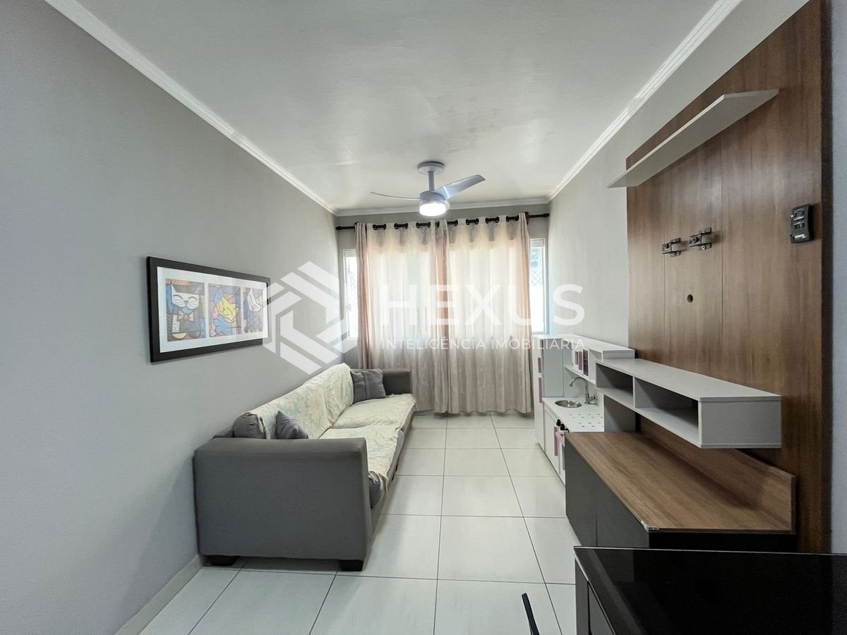 Foto 3 de Apartamento reformado e mobiliado na Praia das Asturias, Guaruja