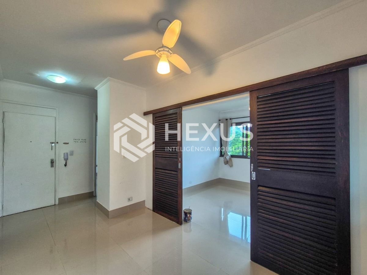Foto 4 de Apartamento reformado na esquina da praia do Tombo, Guaruja