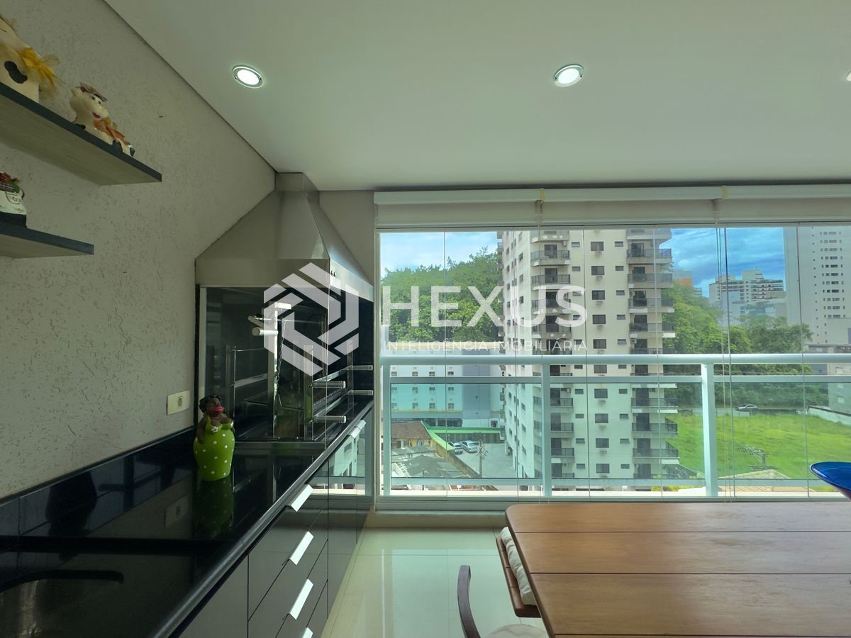 Foto 5 de Apartamento reformado com varanda gourmet e lazer em prédio novo a uma quadra da Praia das Asturias, Guaruja