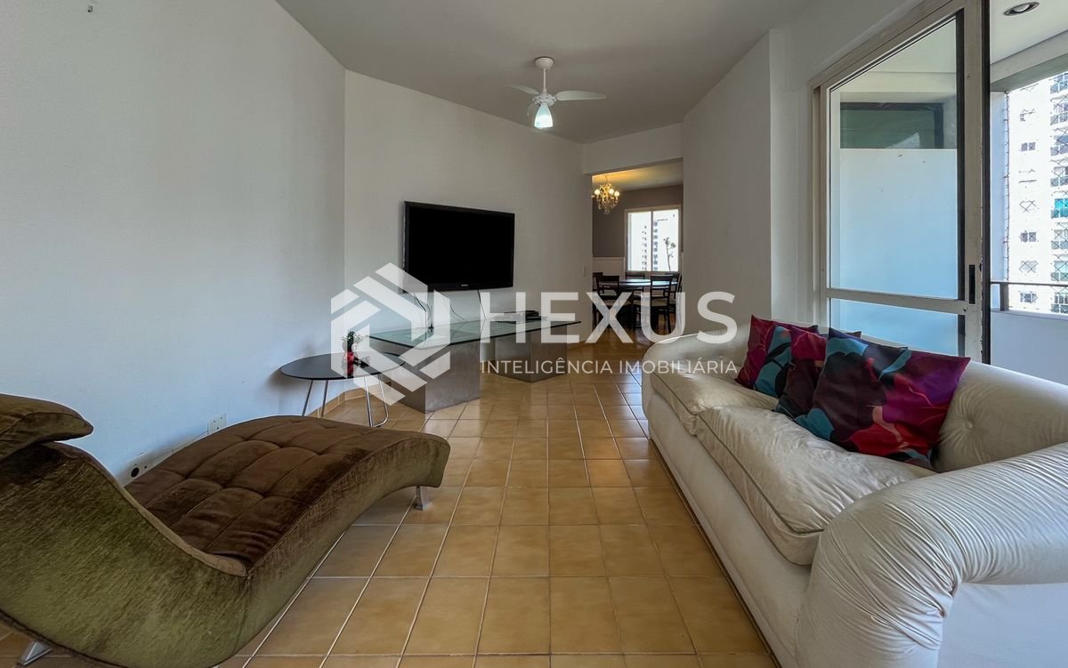 Foto 5 de Apartamento com varanda a 2 quadras da Praia da Pitangueiras, Guaruja
