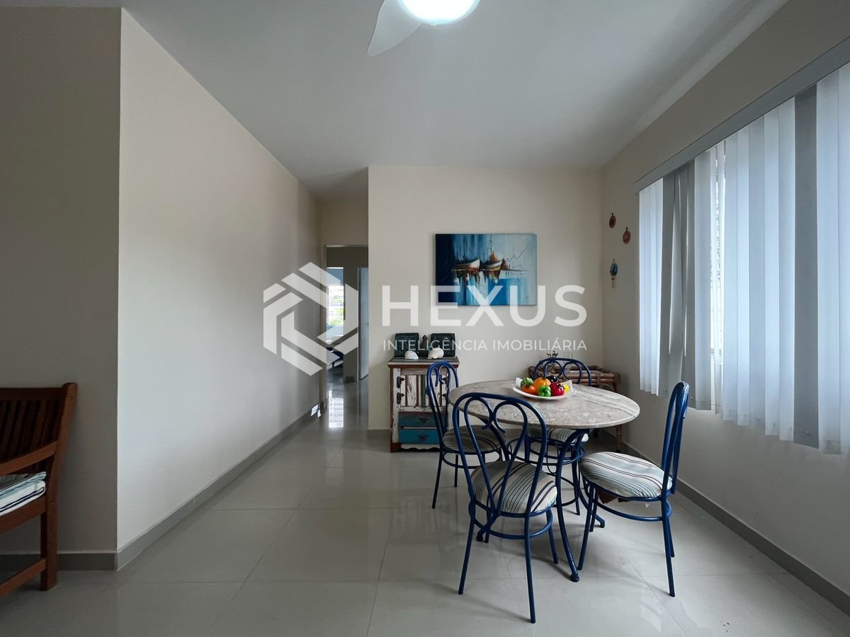 Foto 4 de Apartamento reformado e mobiliado na Praia das Pitangueiras, Guaruja