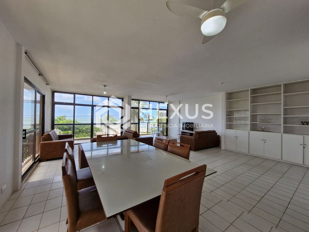 Foto 4 de Apartamento frente mar com varanda vista mar na Praia das Pitangueiras, Guaruja