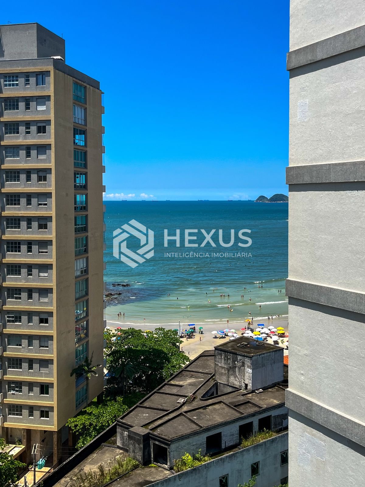 Apartamento em Pitangueiras — foto 1
