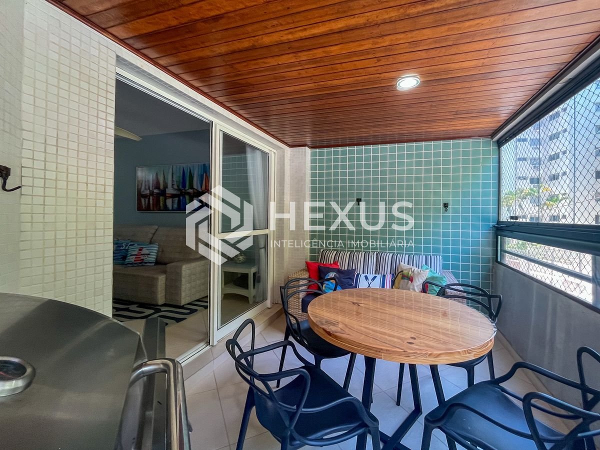 Foto 4 de Apartamento com varanda e lazer na Praia das Pitangueiras, Guaruja