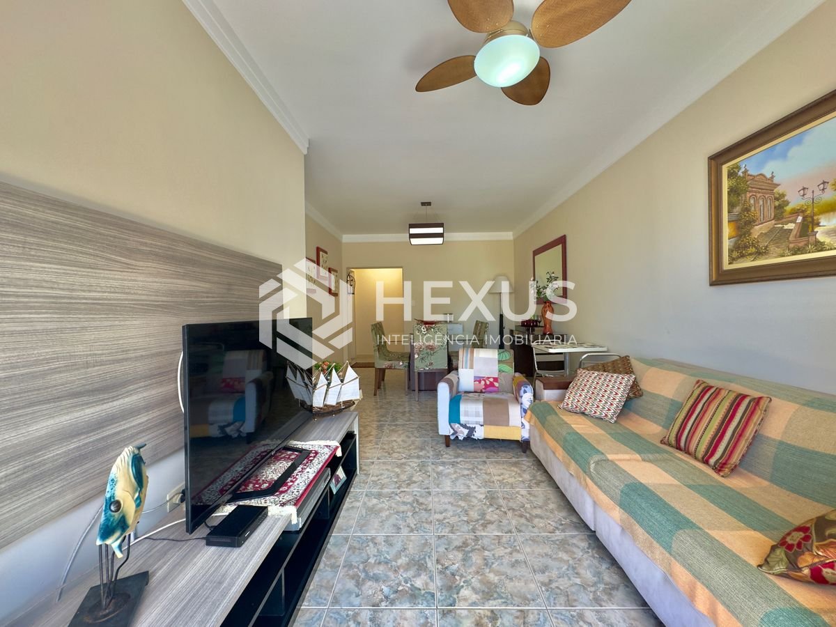 Foto 2 de Apartamento reformado com varanda e lazer na Praia das Asturias, Guaruja