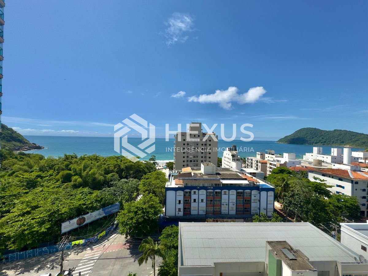 Foto 2 de Apartamento com varanda vista mar na beira mar da Praia do Tombo, Guaruja