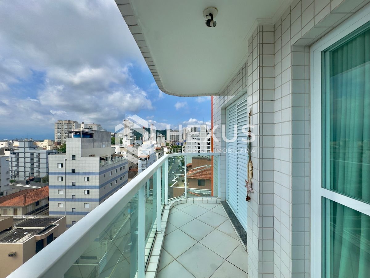 Foto 3 de Apartamento com varanda vista mar e lazer na Praia do Tombo, Guaruja