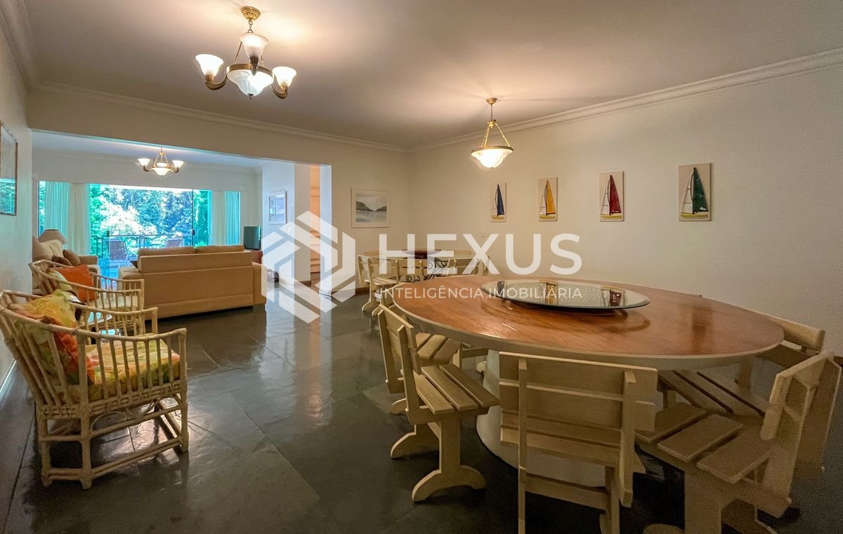 Foto 5 de Apartamento com varanda e lazer na Praia das Pitangueiras, Guaruja