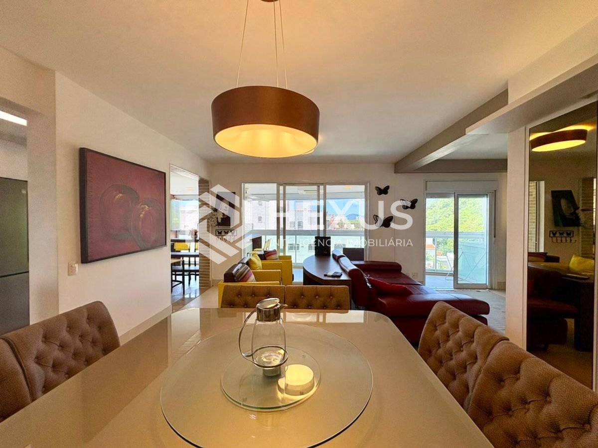 Foto 5 de Apartamento com varanda gourmet e lazer de clube na Praia da Enseada, Guaruja