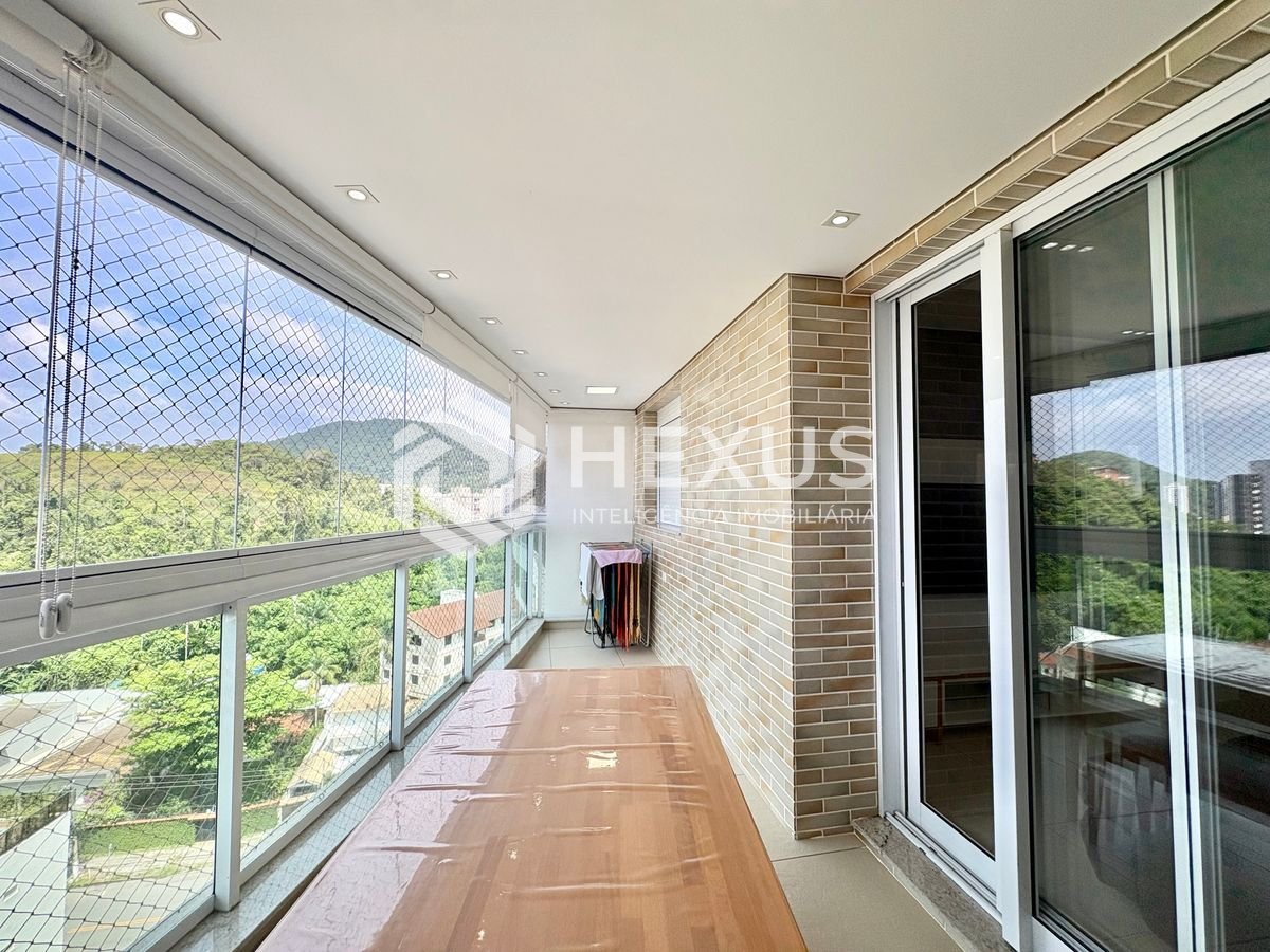 Foto 4 de Apartamento com varanda gourmet com vista mar e lazer de clube na beira mar da Praia da Enseada, Guaruja