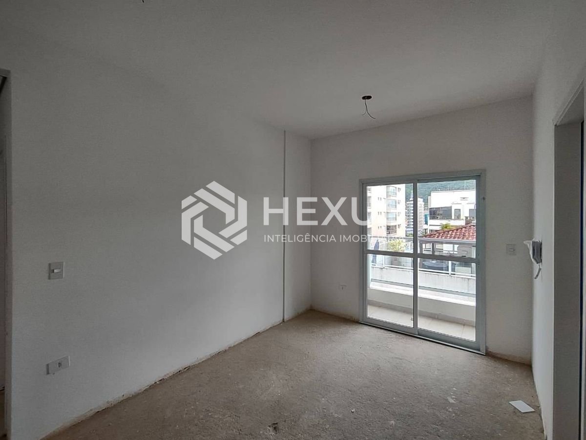 Foto 2 de Apartamento com varanda e lazer na Praia da Enseada, Guaruja