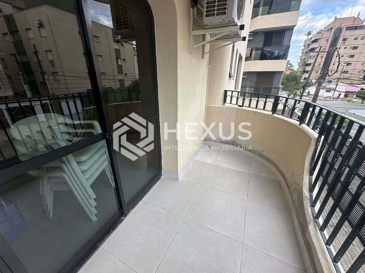 Foto 2 de Apartamento com varanda na Praia da Enseada, Guaruja