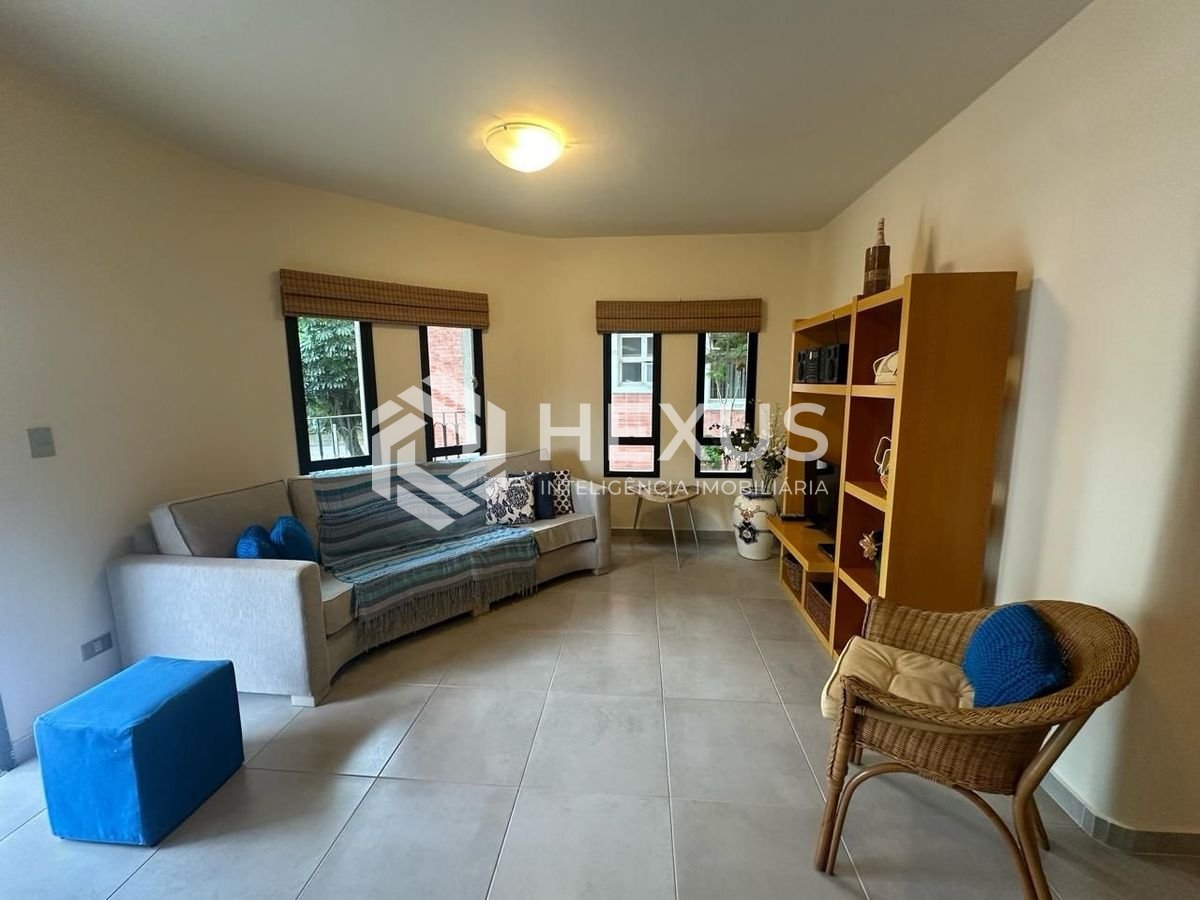 Foto 3 de Apartamento com varanda na Praia da Enseada, Guaruja