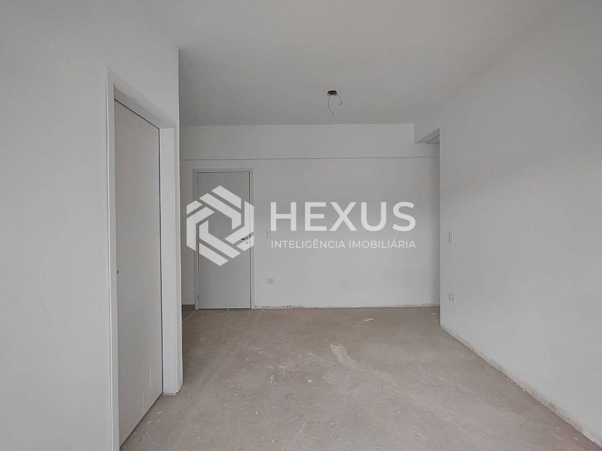Foto 3 de Apartamento com varanda e lazer na Praia da Enseada, Guaruja