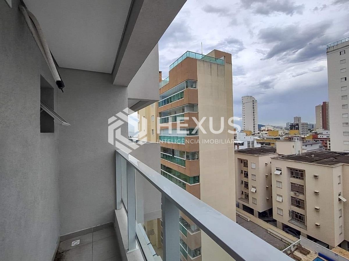 Foto 4 de Apartamento com varanda e lazer na Praia da Enseada, Guaruja