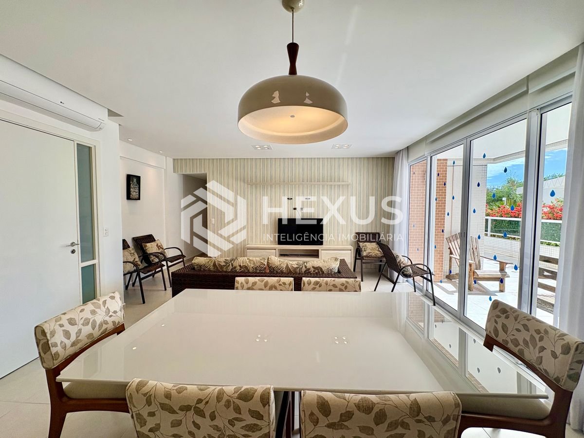 Foto 4 de Apartamento beira mar com varanda e lazer na Praia da Enseada, Guaruja