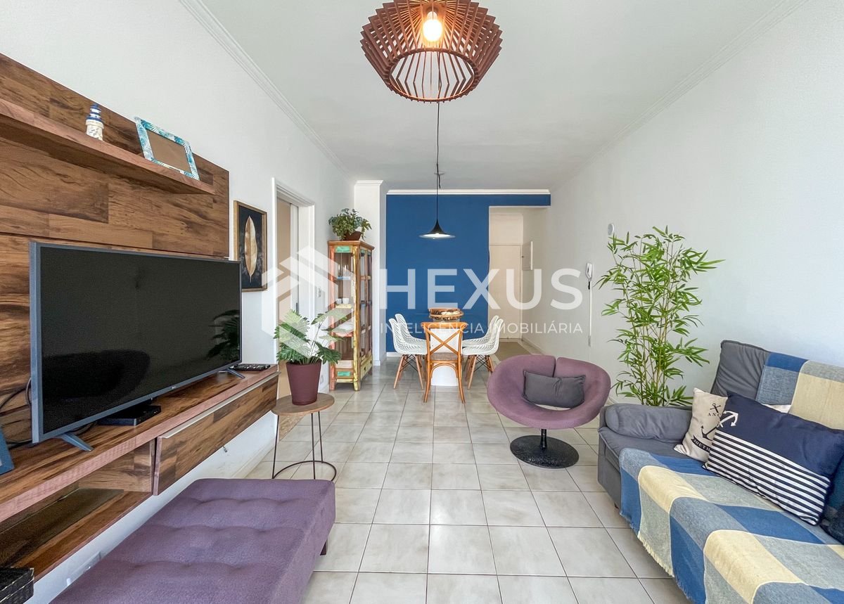 Foto 4 de Apartamento frente mar com varanda na Praia das Pitangueiras, Guaruja