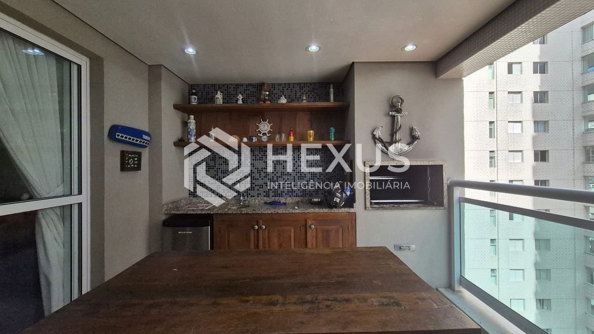 Foto 2 de Apartamento reformado com varanda gourmet e vista mar na Praia das Asturias, Guaruja