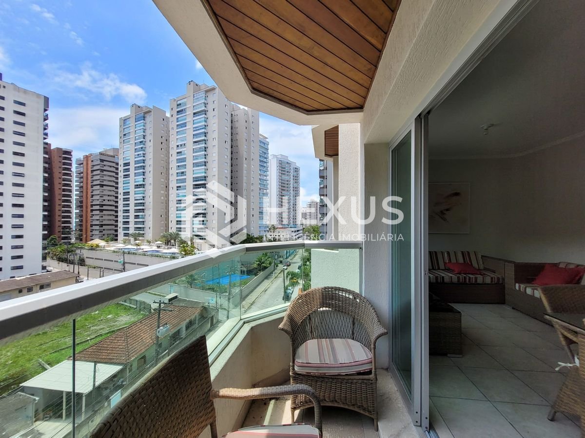Foto 3 de Apartamento com varanda e vista mar na Praia das Asturias, Guaruja